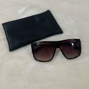 QUAY Incognito sunglasses - WORN ONCE
